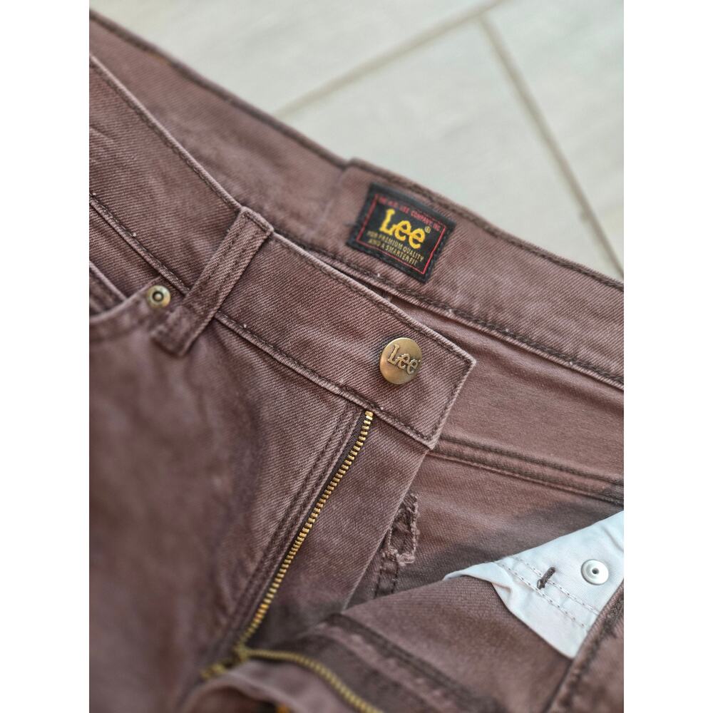 Lee Men's Fashion Heritage Relaxed Fit Jeans Color: Brown Size: 34x30 - Picture 5 of 8